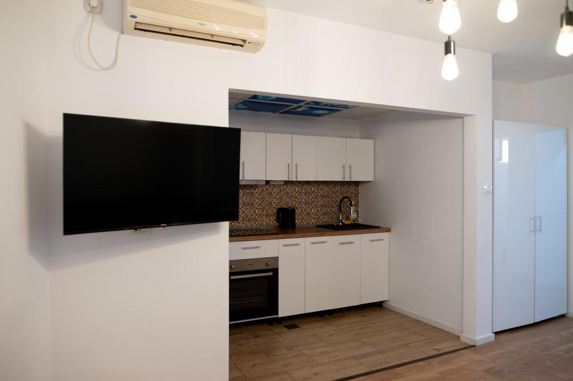 Moise House - Kosher Aparthotel Boekarest Buitenkant foto