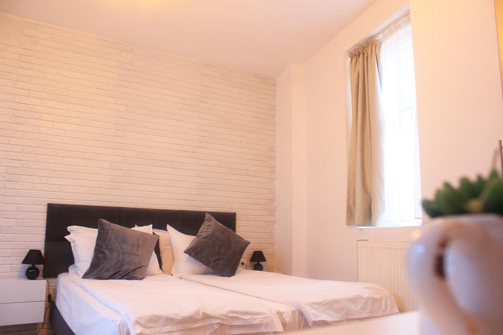 Moise House - Kosher Aparthotel Boekarest Buitenkant foto